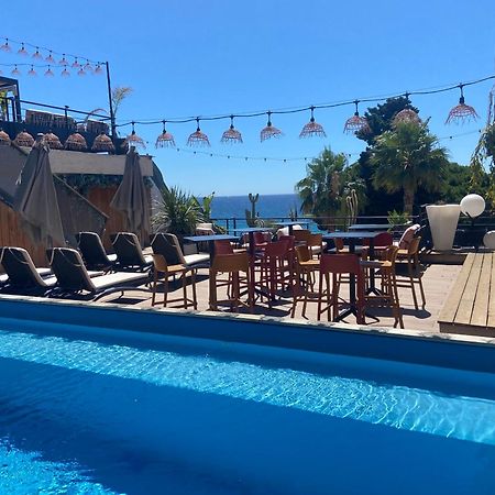 Hotel Les Alcyons Le Lavandou Exterior foto