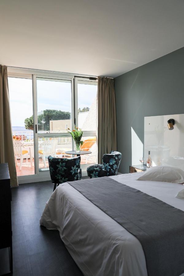 Hotel Les Alcyons Le Lavandou Exterior foto